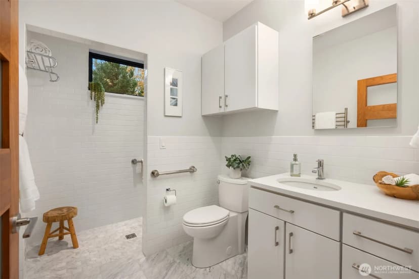 Property photo for 10959 Falk Road Ne, Bainbridge Island photo 30