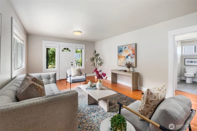 Property photo for 815 S Rose Street #a, Seattle photo 3