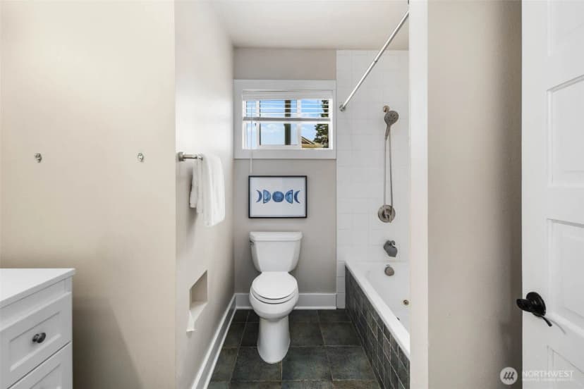 Property photo for 815 S Rose Street #a, Seattle photo 18