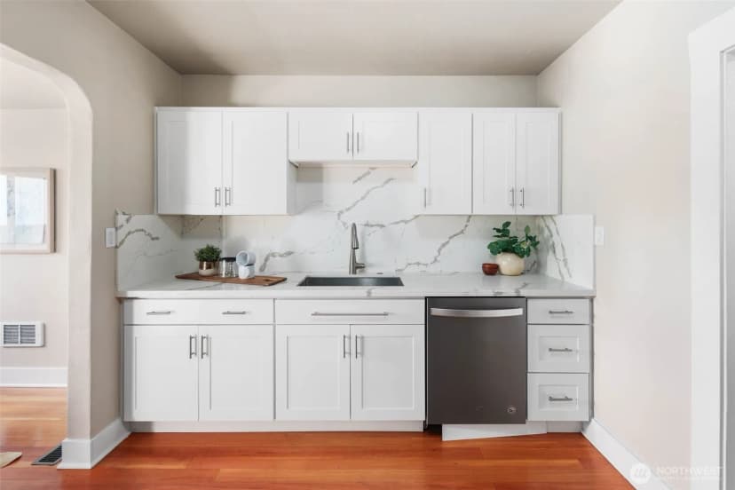 Property photo for 815 S Rose Street #a, Seattle photo 7