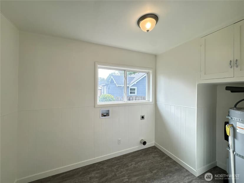 Property photo for 566 18th Avenue, Longview photo 11
