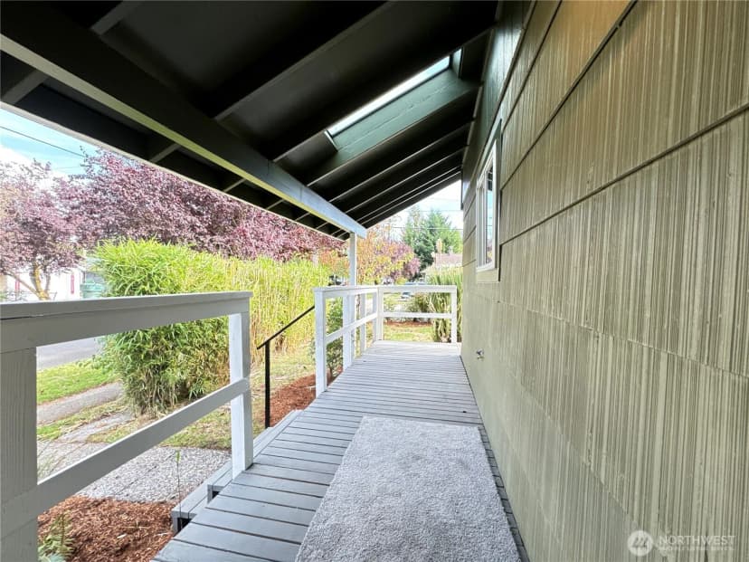 Property photo for 566 18th Avenue, Longview photo 14
