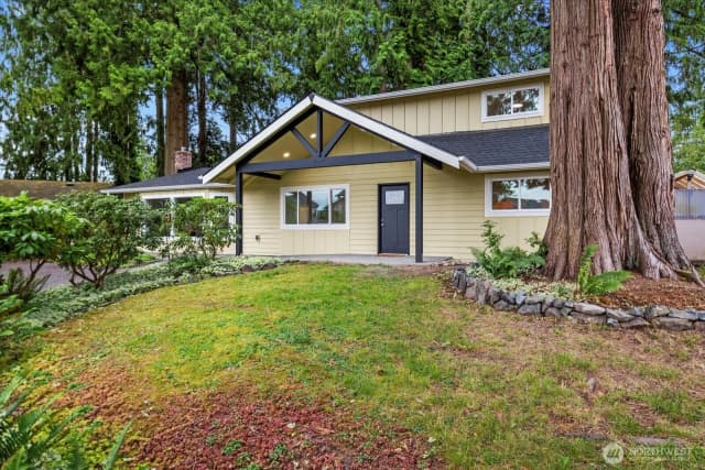 Property photo for 5514 146th Street Ne, Marysville photo 2