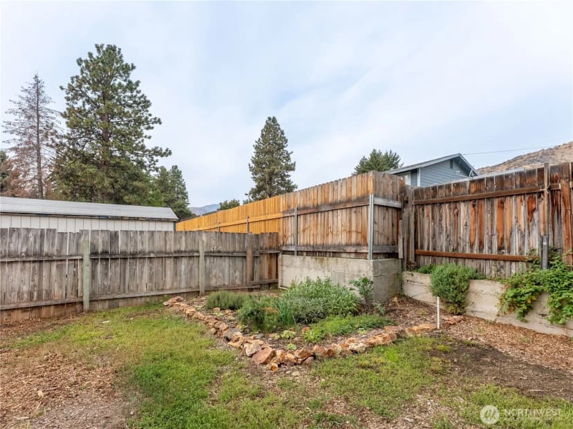 Property photo for 2370 Albin Drive, Entiat photo 35