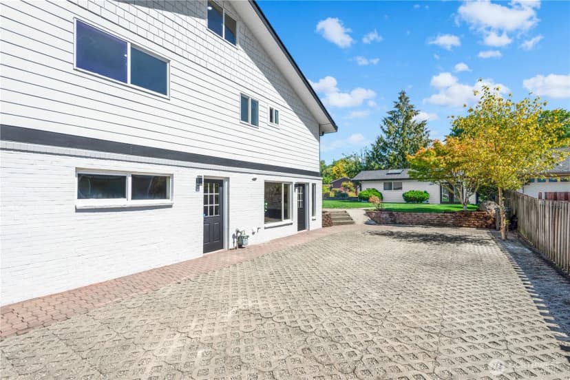 Property photo for 714 High Avenue S, Renton photo 33