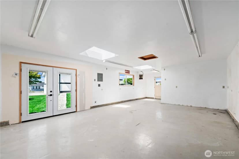 Property photo for 714 High Avenue S, Renton photo 34