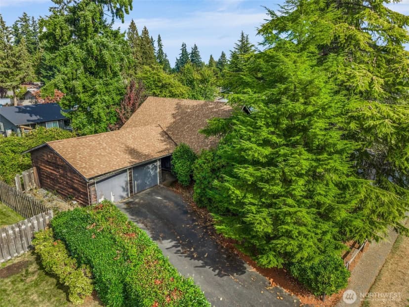 Property photo for 5417 173rd Place Sw, Lynnwood photo 2