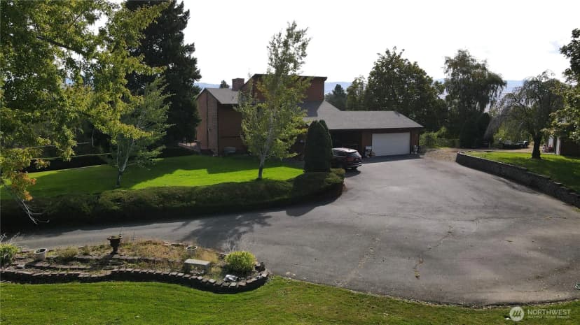 Property photo for 14 Hahn Road, Omak photo 37