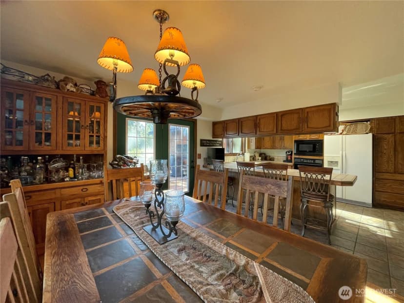 Property photo for 14 Hahn Road, Omak photo 6