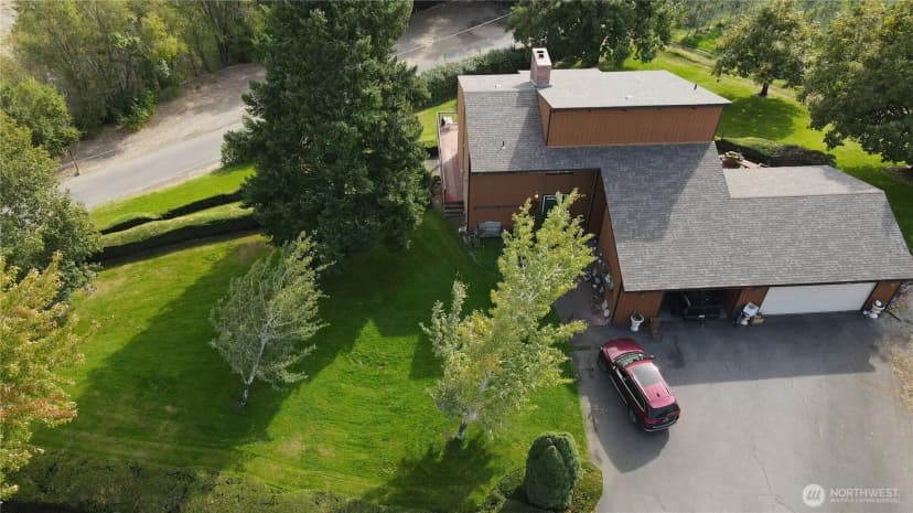 Property photo for 14 Hahn Road, Omak photo 23