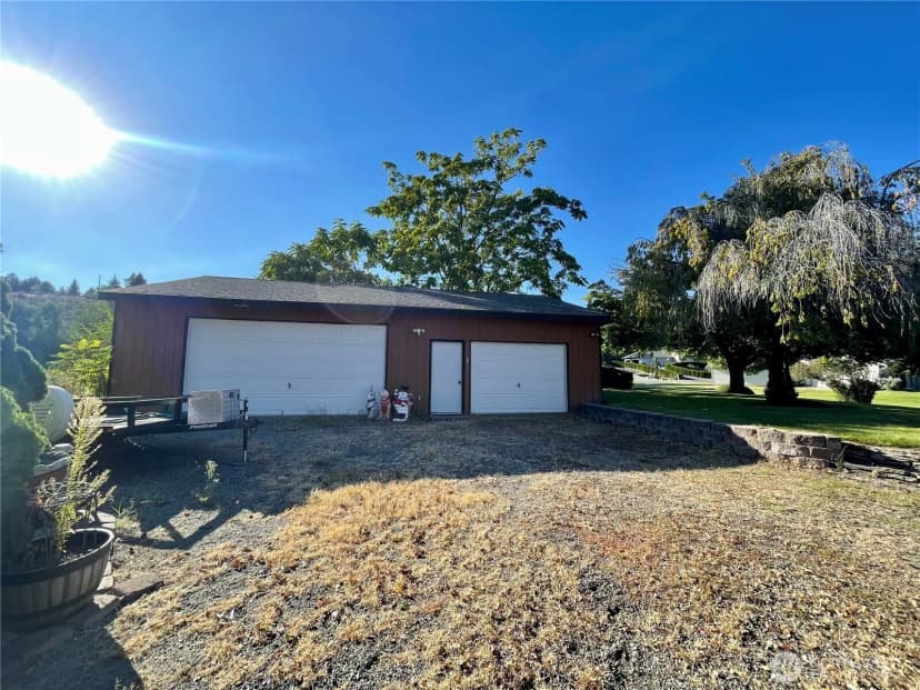 Property photo for 14 Hahn Road, Omak photo 21