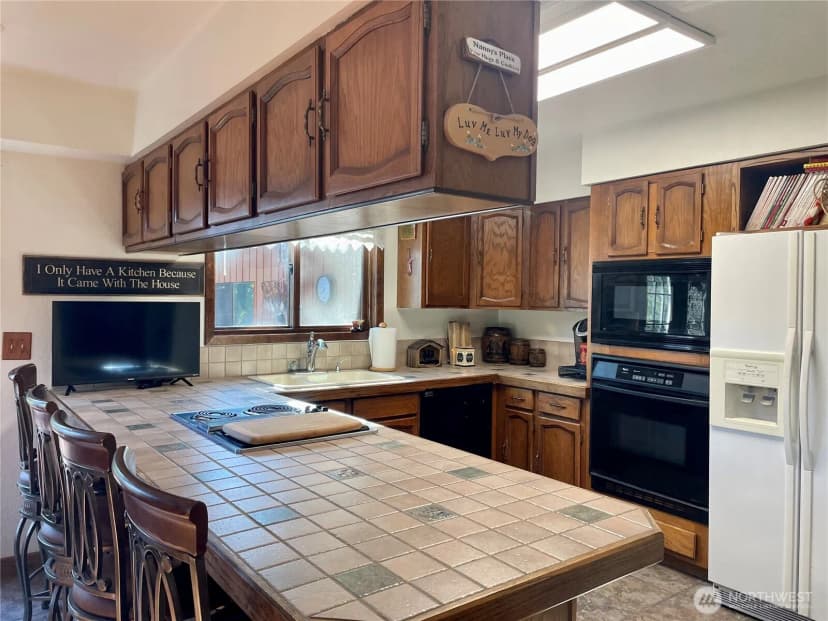 Property photo for 14 Hahn Road, Omak photo 15
