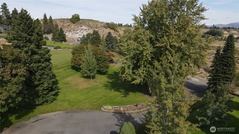 Property photo for 14 Hahn Road, Omak photo 32