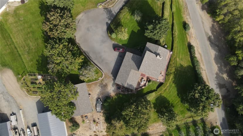 Property photo for 14 Hahn Road, Omak photo 34