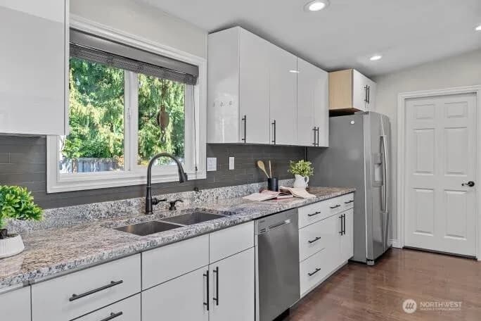 Property photo for 21904 88th Place W, Edmonds photo 11
