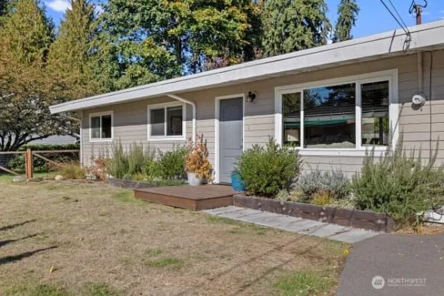 Property photo for 21904 88th Place W, Edmonds photo 2