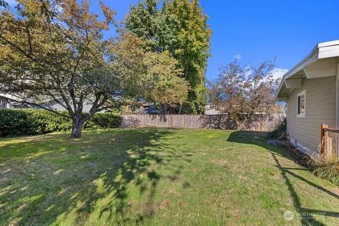 Property photo for 21904 88th Place W, Edmonds photo 37