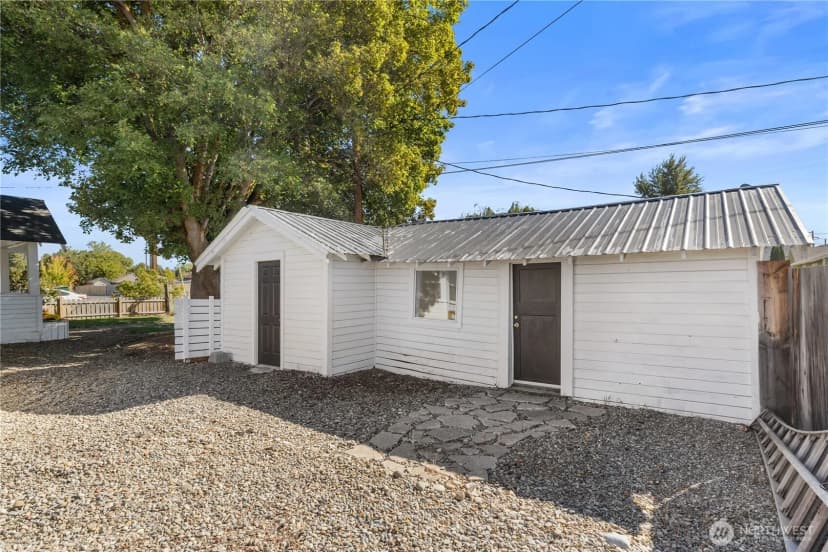 Property photo for 405 W Illinois Avenue, Ellensburg photo 32