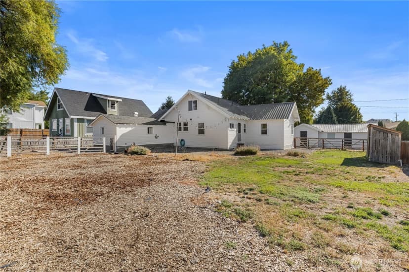 Property photo for 405 W Illinois Avenue, Ellensburg photo 34