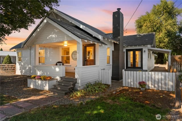 Property photo for 405 W Illinois Avenue, Ellensburg