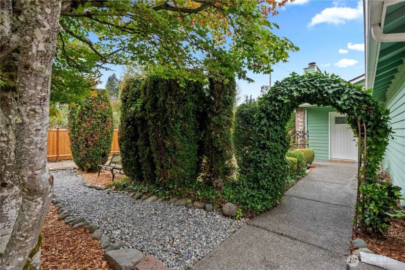 Property photo for 35359 13th Place Sw, Federal Way photo 24
