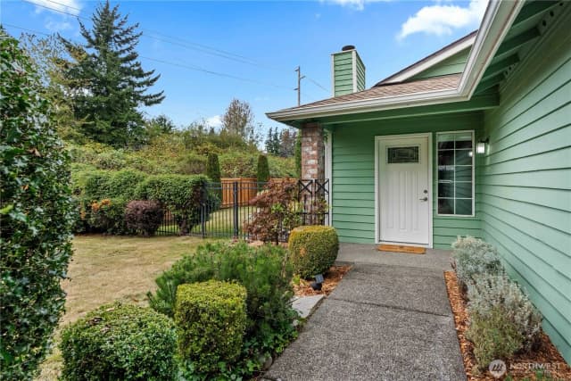 Property photo for 35359 13th Place Sw, Federal Way photo 4