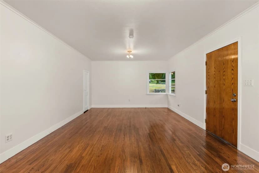 Property photo for 720 Washington Avenue, Raymond photo 4