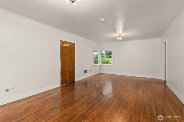Property photo for 720 Washington Avenue, Raymond photo 5