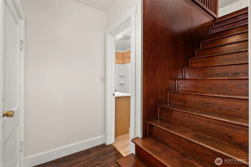 Property photo for 720 Washington Avenue, Raymond photo 15