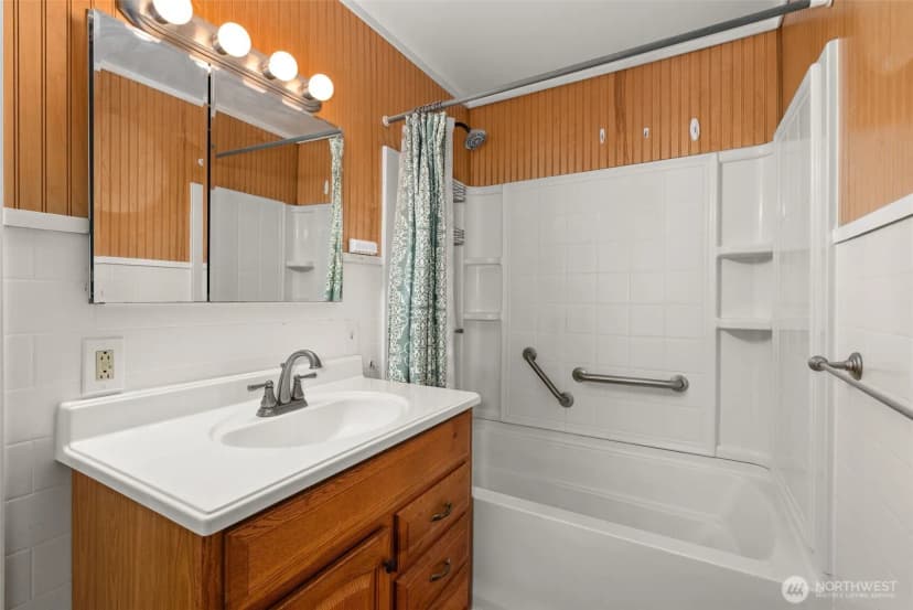 Property photo for 720 Washington Avenue, Raymond photo 13