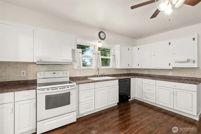 Property photo for 720 Washington Avenue, Raymond photo 7