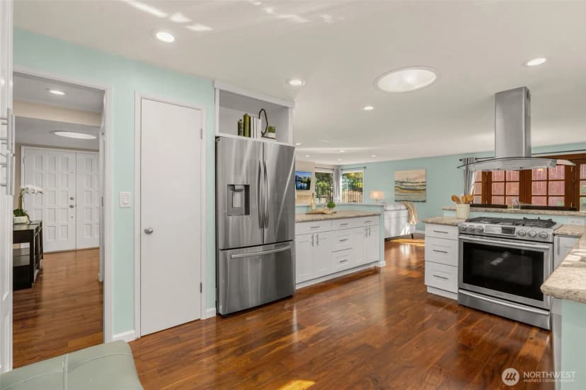 Property photo for 3641 Ne 169th Street, Lake Forest Park photo 13
