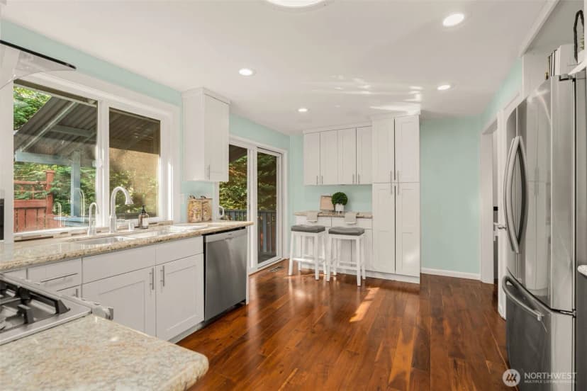Property photo for 3641 Ne 169th Street, Lake Forest Park photo 12