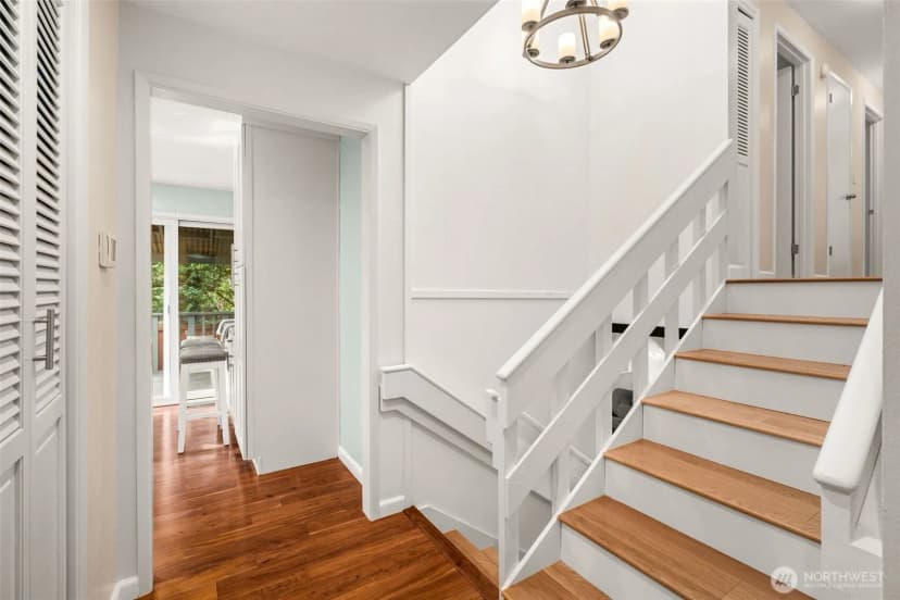 Property photo for 3641 Ne 169th Street, Lake Forest Park photo 5