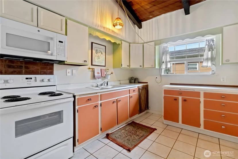 Property photo for 26212 V Lane, Ocean Park photo 10