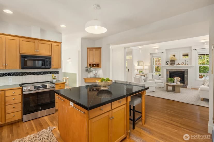 Property photo for 753 Village Circle Nw, Bainbridge Island photo 12