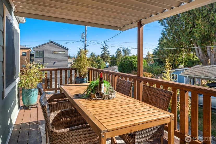 Property photo for 4026 52nd Avenue Sw, Seattle photo 16
