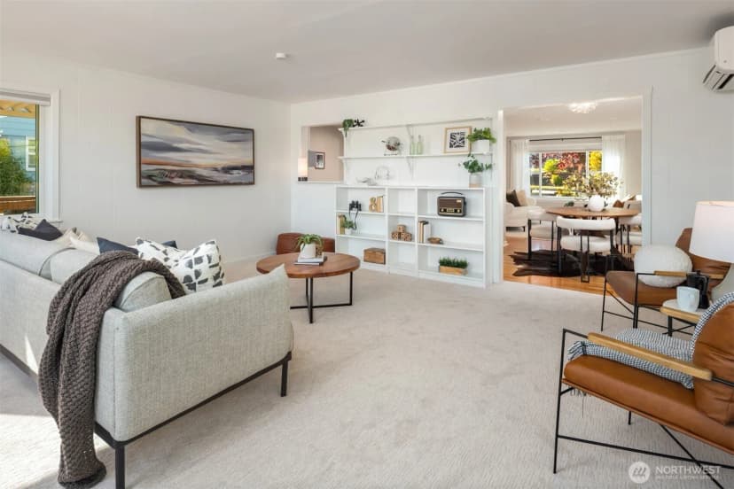 Property photo for 4026 52nd Avenue Sw, Seattle photo 17