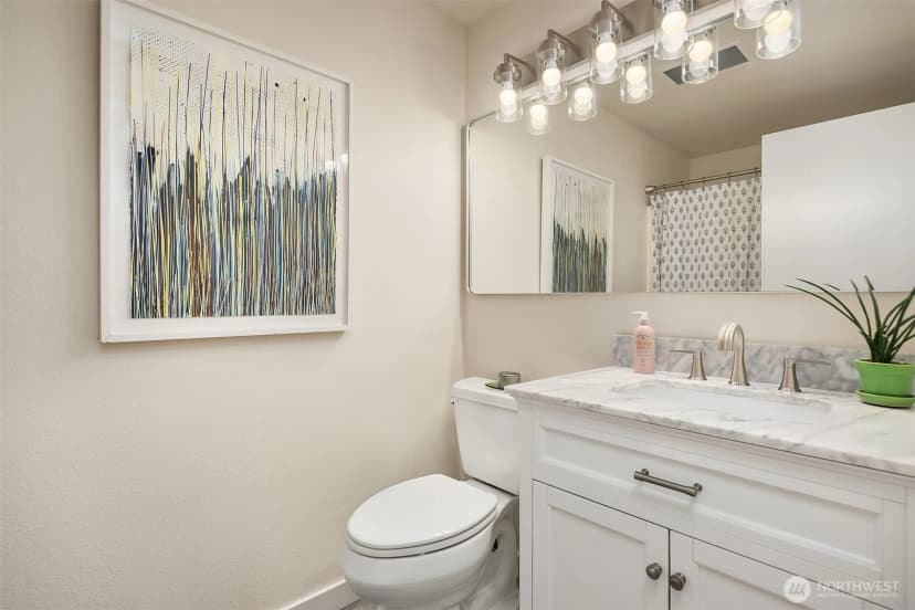 Property photo for 11813 79th Avenue S, Seattle photo 13