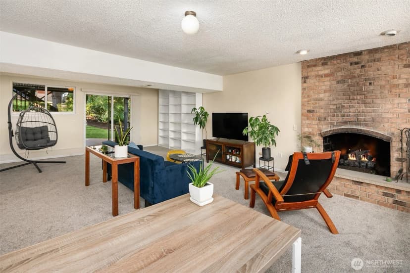 Property photo for 11813 79th Avenue S, Seattle photo 16
