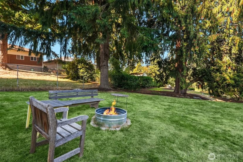 Property photo for 11813 79th Avenue S, Seattle photo 20