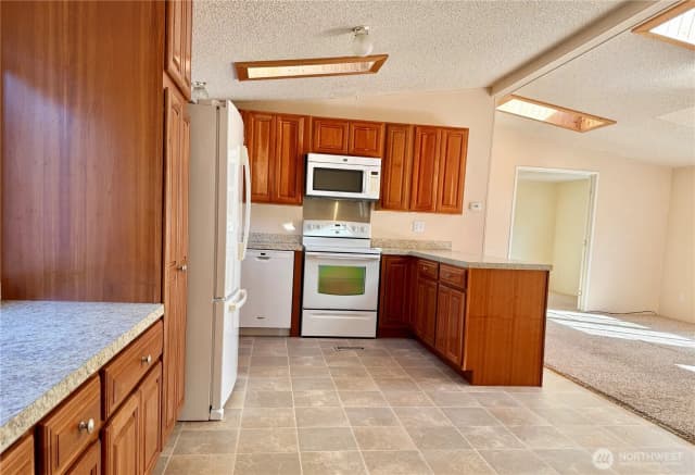 Property photo for 1915 195th Street, Long Beach photo 4