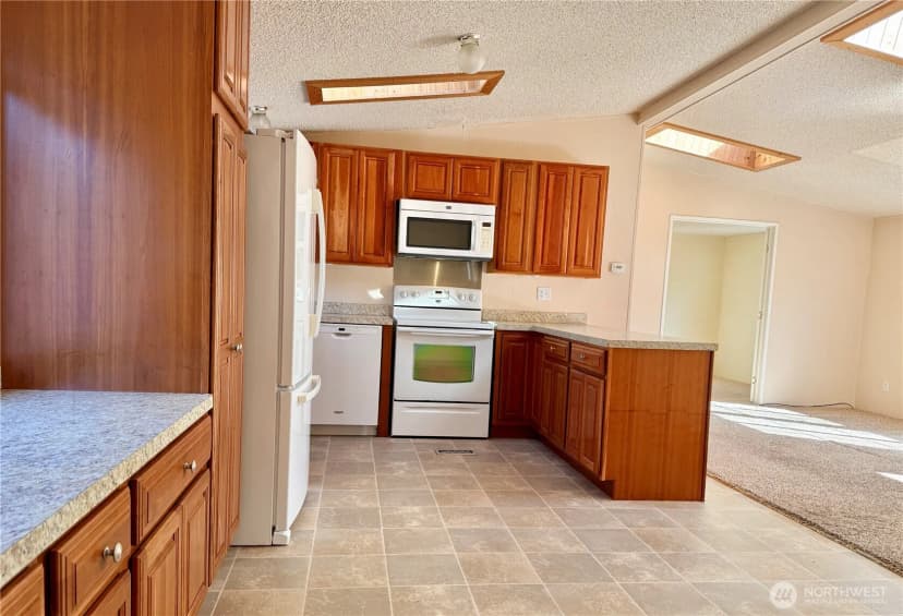 Property photo for 1915 195th Street, Long Beach photo 4