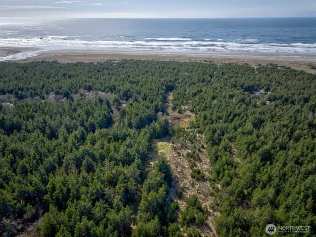 Property photo for 0 35th & J Lane, Ilwaco photo 2