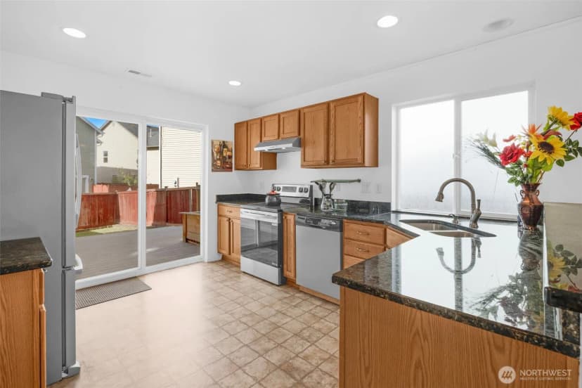 Property photo for 331 Index Avenue Se, Renton photo 7