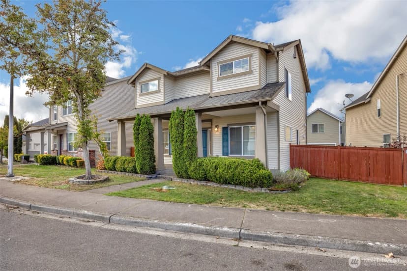 Property photo for 331 Index Avenue Se, Renton photo 2