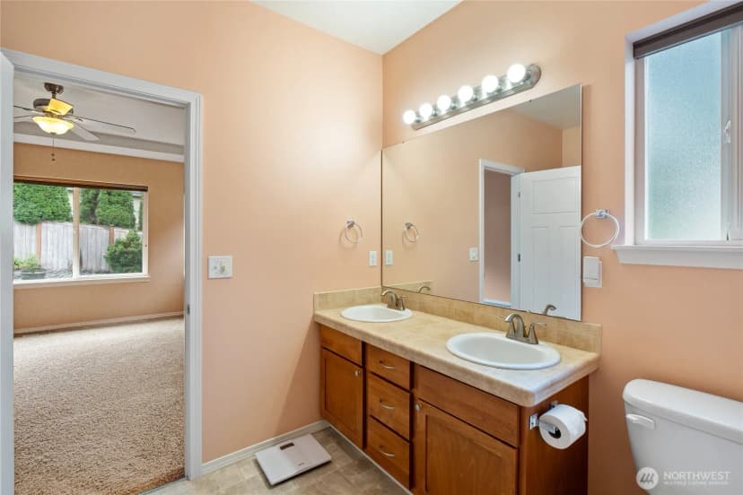 Property photo for 5302 54th Street W, University Place photo 19
