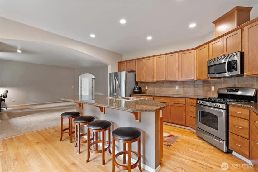 Property photo for 5302 54th Street W, University Place photo 11