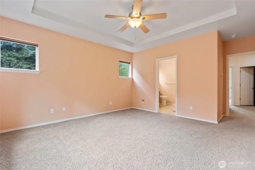 Property photo for 5302 54th Street W, University Place photo 17