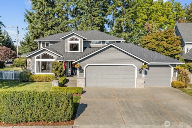 Property photo for 102 Stone Ridge Drive, Snohomish